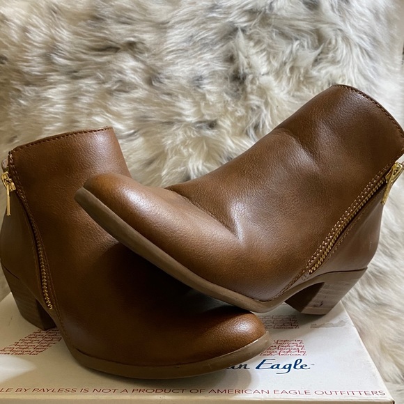 🌼Booties🌼 - Picture 1 of 4